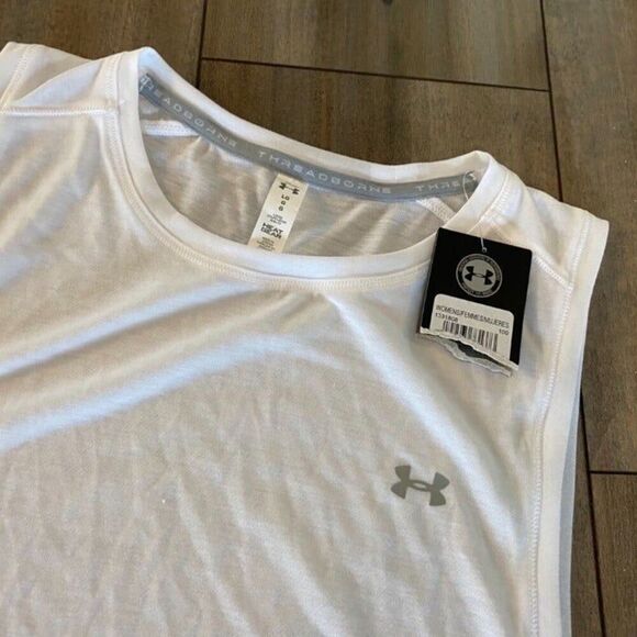 NWT Under Armour‎ White Athletic Workout Tanktop Women Large Bin I-32 - Picture 4 of 4